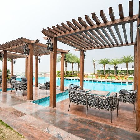 Seven Seas Hotel Delhi  Exteriör bild