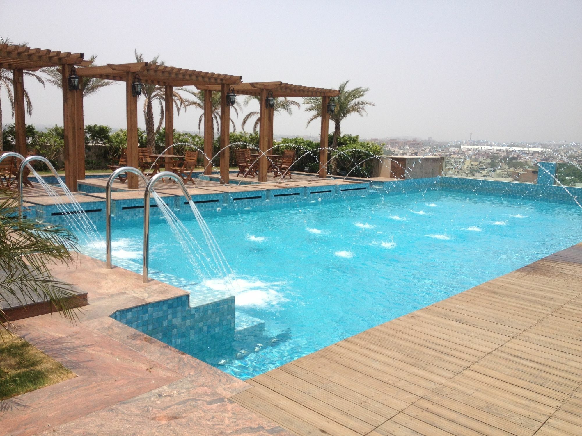 Seven Seas Hotel Delhi  Exteriör bild