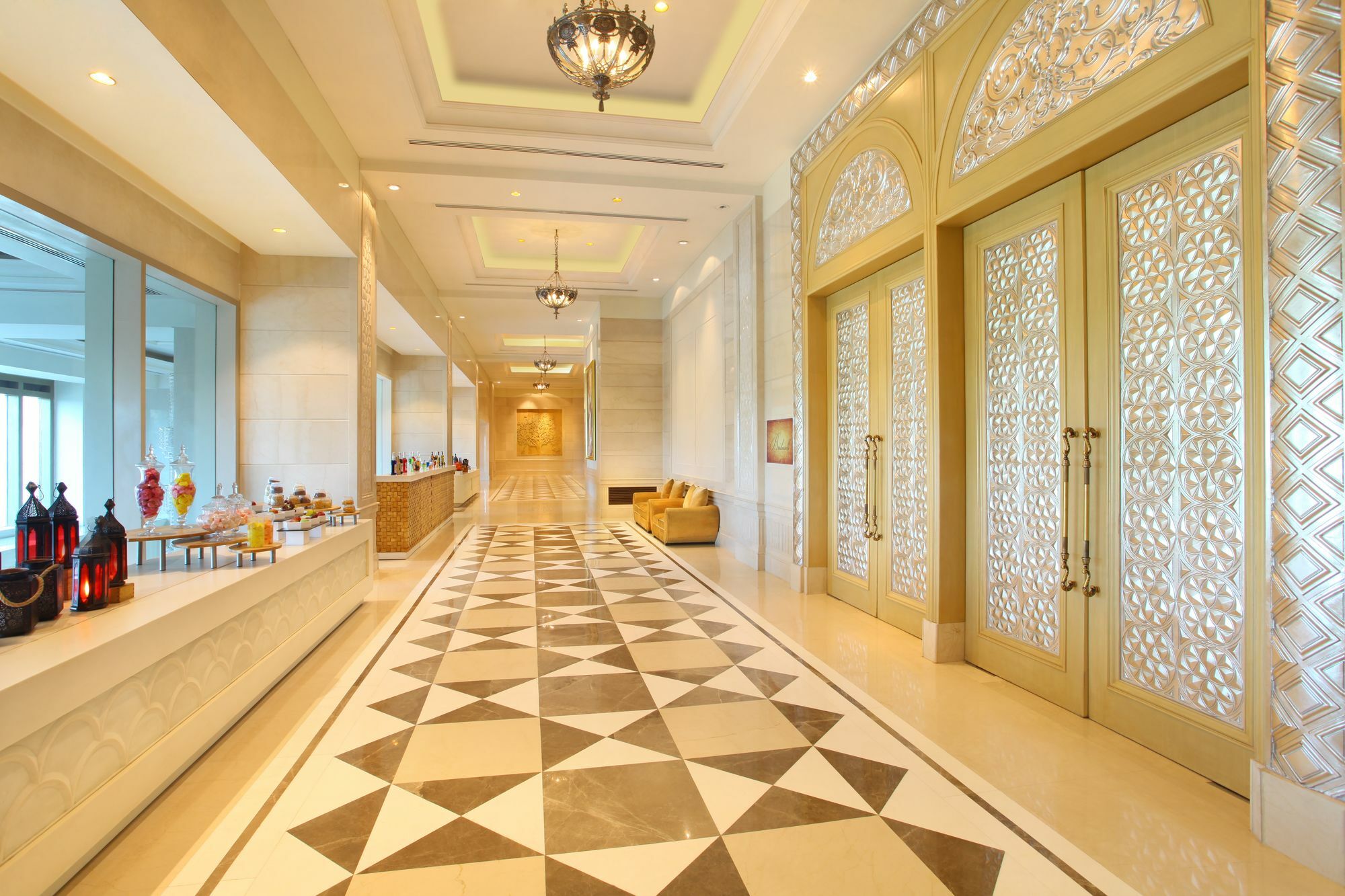 Seven Seas Hotel Delhi  Exteriör bild
